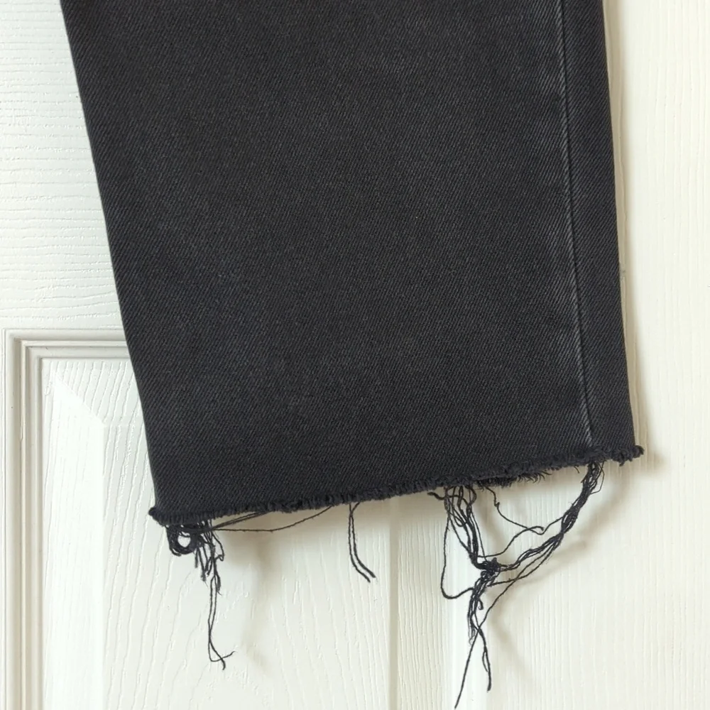 Levi's 550 Classic Rigid Relaxed Fit Straight Leg Raw Hem Jeans Black 36 x 30